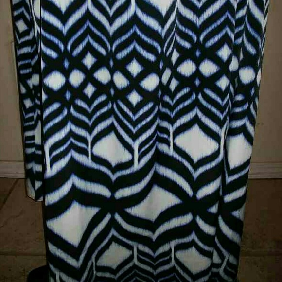 Lane Bryant Summer Maxi Dress W/ Asymmetrical Hem - Picture 3 of 8